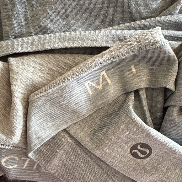 Lululemon metal vent tech short sleeve shirt - Picture 3 of 3